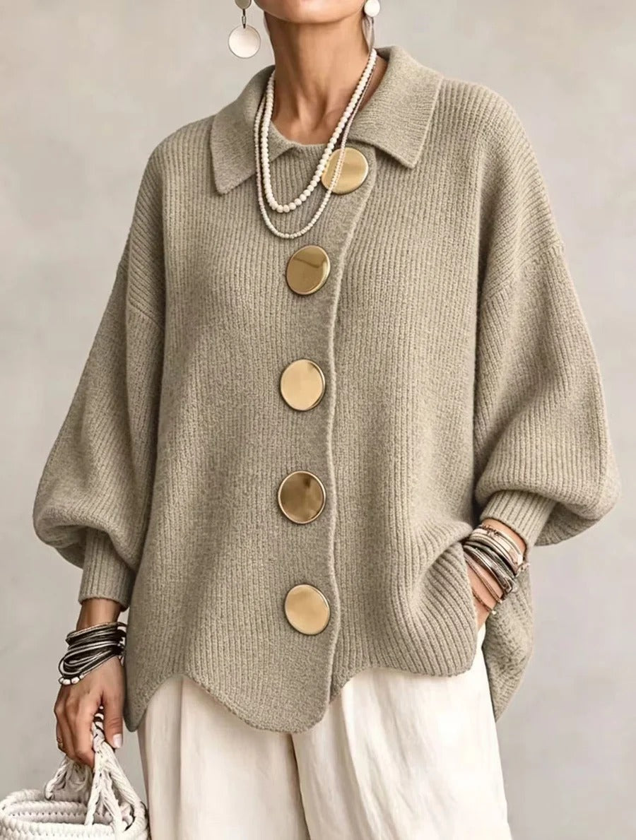 Isidora | Cárdigan extragrande con cuello y grandes botones metálicos