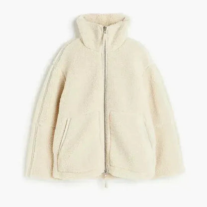 Silvia | Chaqueta de peluche extragrande de cuello alto