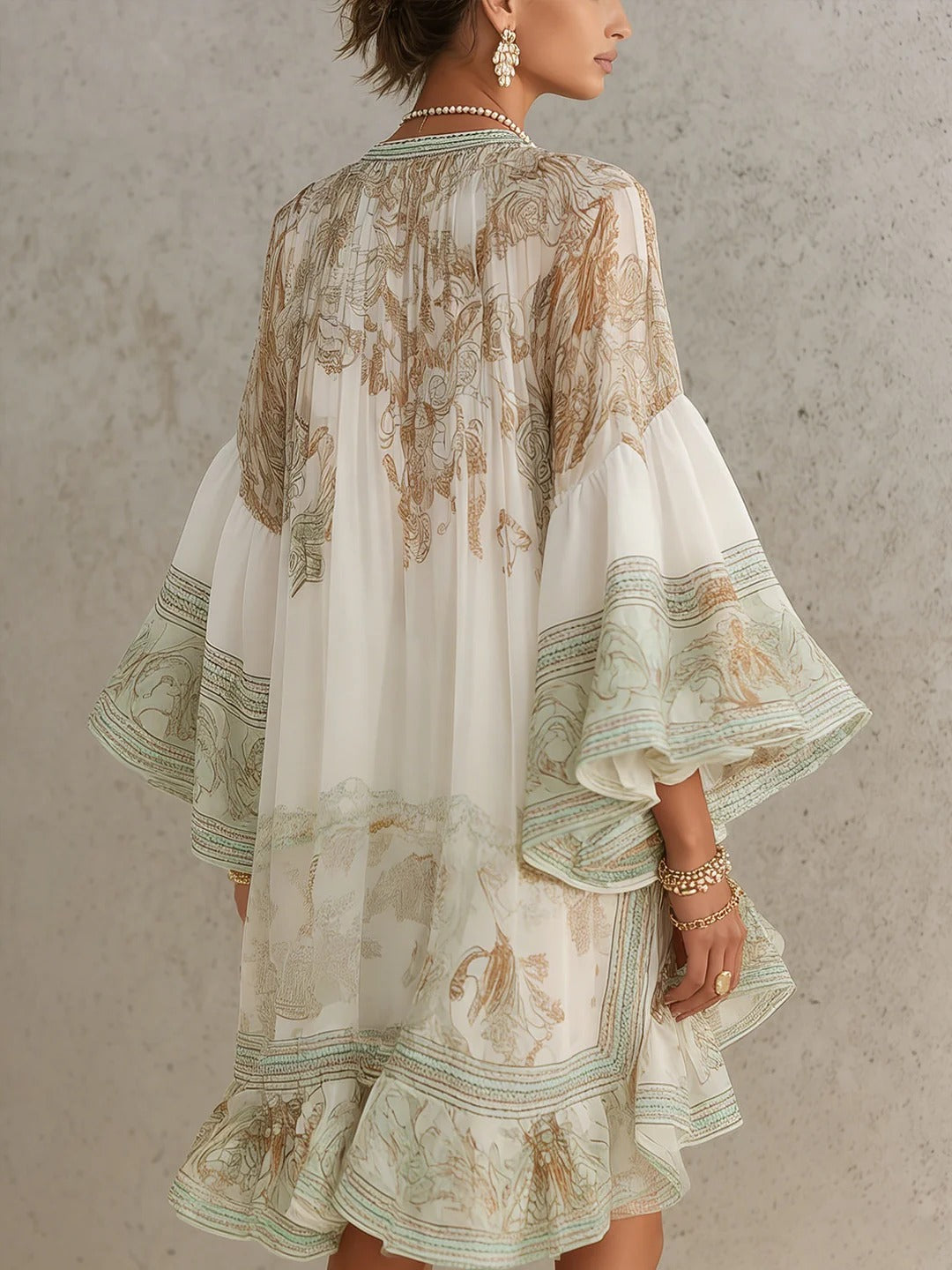 Mini vestido con volantes verde de Valmont Gallery