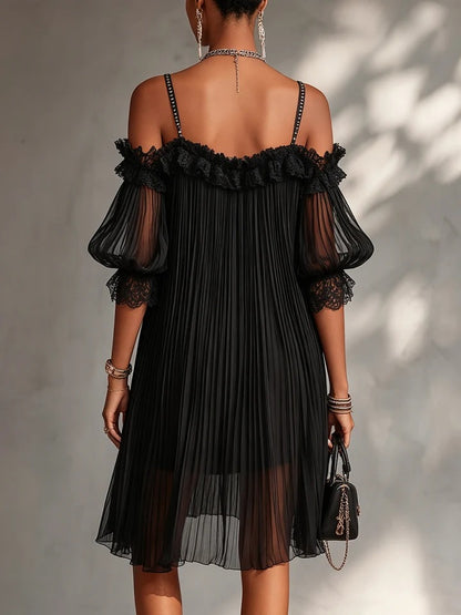 Mini vestido encaje negro de Valmont Gallery